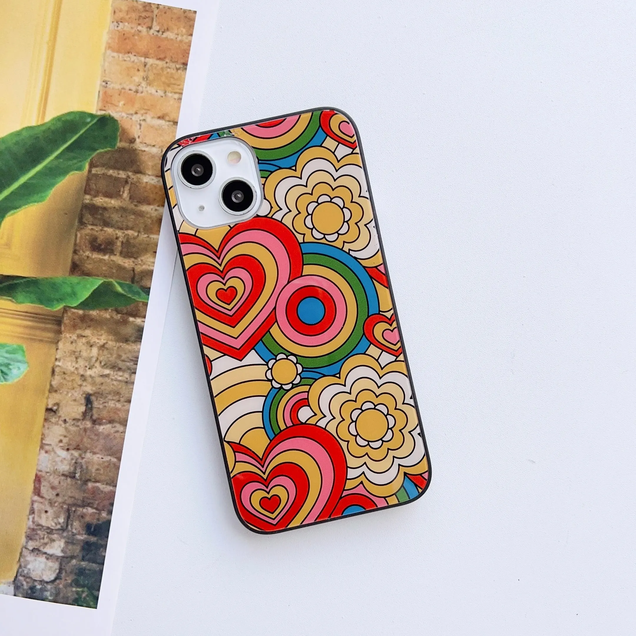 The Groovy Pattern Glass Case