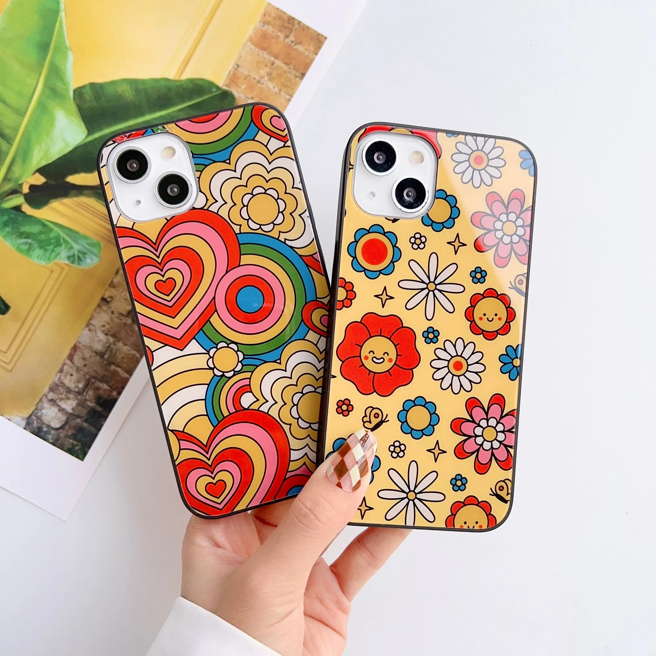 The Groovy Pattern Glass Case