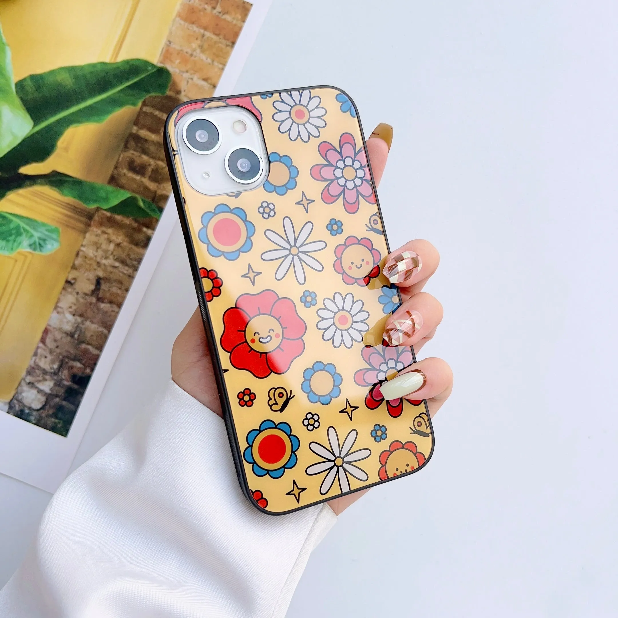 The Groovy Pattern Glass Case