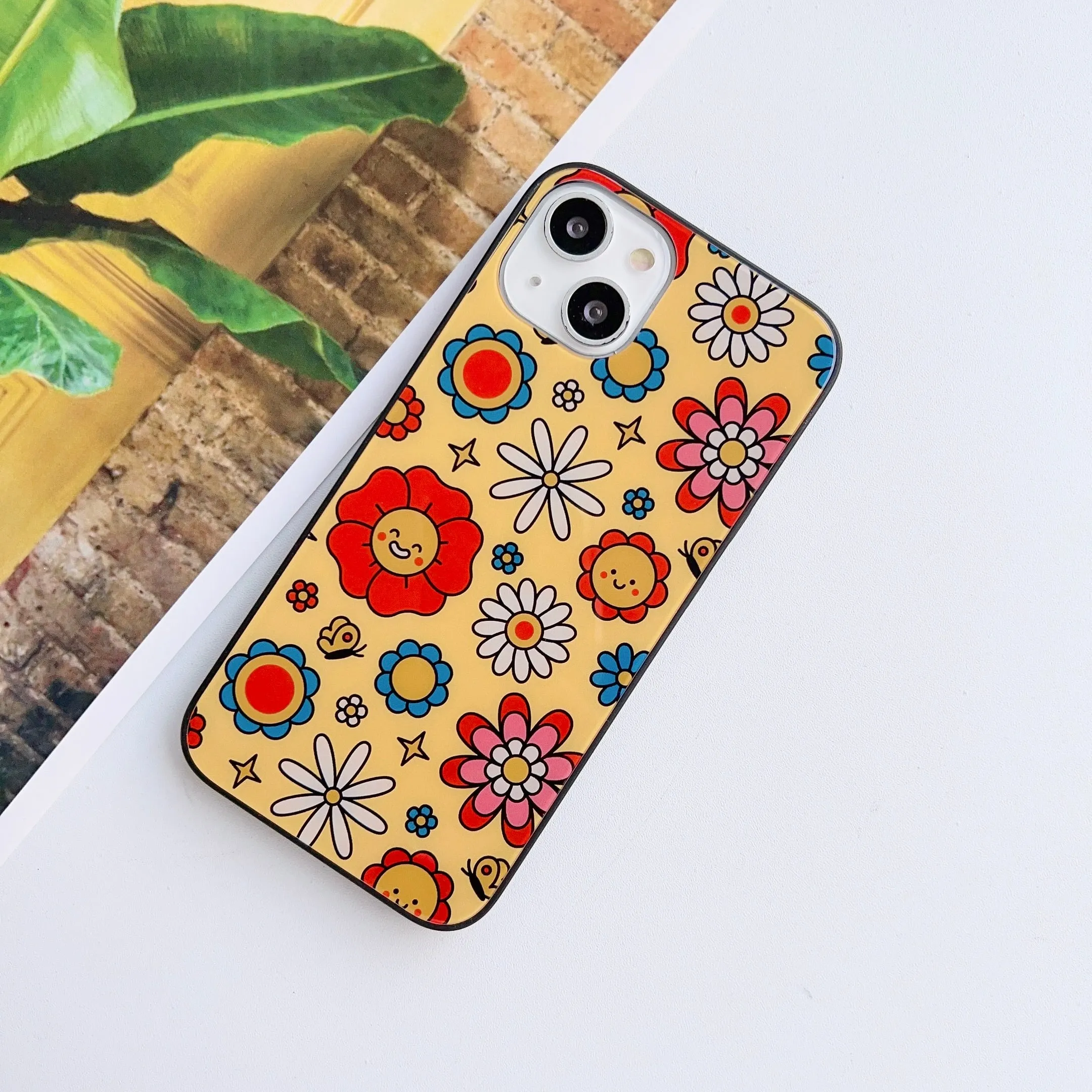 The Groovy Pattern Glass Case